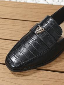 2025 Autumn Tiger Head Metal Buckle Square Toe Flat Loafers, Fashionable Slip-On Casual Leather Shoes