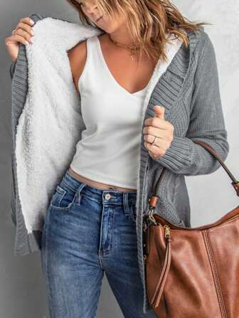 CILKOO Cable Knit Dual Pocket Hooded Cardigan