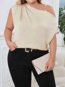 SHEIN Privé Plus Chain Detail Asymmetrical Neck Blouse