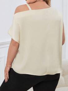 SHEIN Privé Plus Chain Detail Asymmetrical Neck Blouse