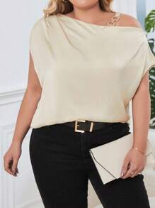 SHEIN Privé Plus Chain Detail Asymmetrical Neck Blouse