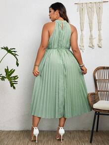 SHEIN Franclia Plus Pleated Hem Belted Halter Dress - Green - View 2