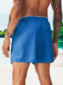 Manfinity Swimmode 男式字母图案抽绳腰泳裤，夏威夷风 - 寶藍色 - 查看 2