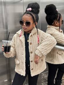 SHEIN 女大童翻蓋細節按扣前絨毛外套 - 杏色 - 查看 6