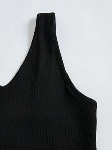 SHEIN Essnce 素色條紋針織短款背心 - 黑色 - 查看 5