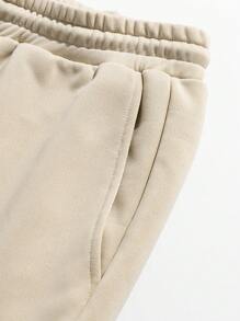 Manfinity RebelGame Men Letter Patched Detail Flap Pocket Side Drawstring Waist Cargo Shorts - Apricot - View 7