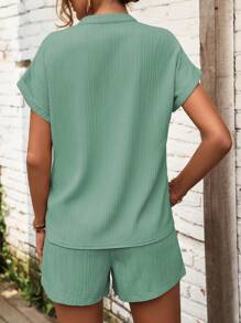 SHEIN LUNE 半排扣蝙蝠袖襯衫&前繫帶短褲 - 綠色 - 查看 2