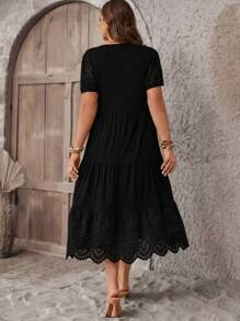 SHEIN LUNE Talla grande Vestido con bordado con ojal ribete en abanico bajo con fruncido - Negro - Ver 2