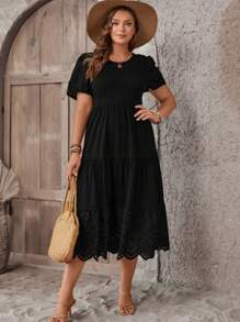 SHEIN LUNE Talla grande Vestido con bordado con ojal ribete en abanico bajo con fruncido - Negro - Ver 5