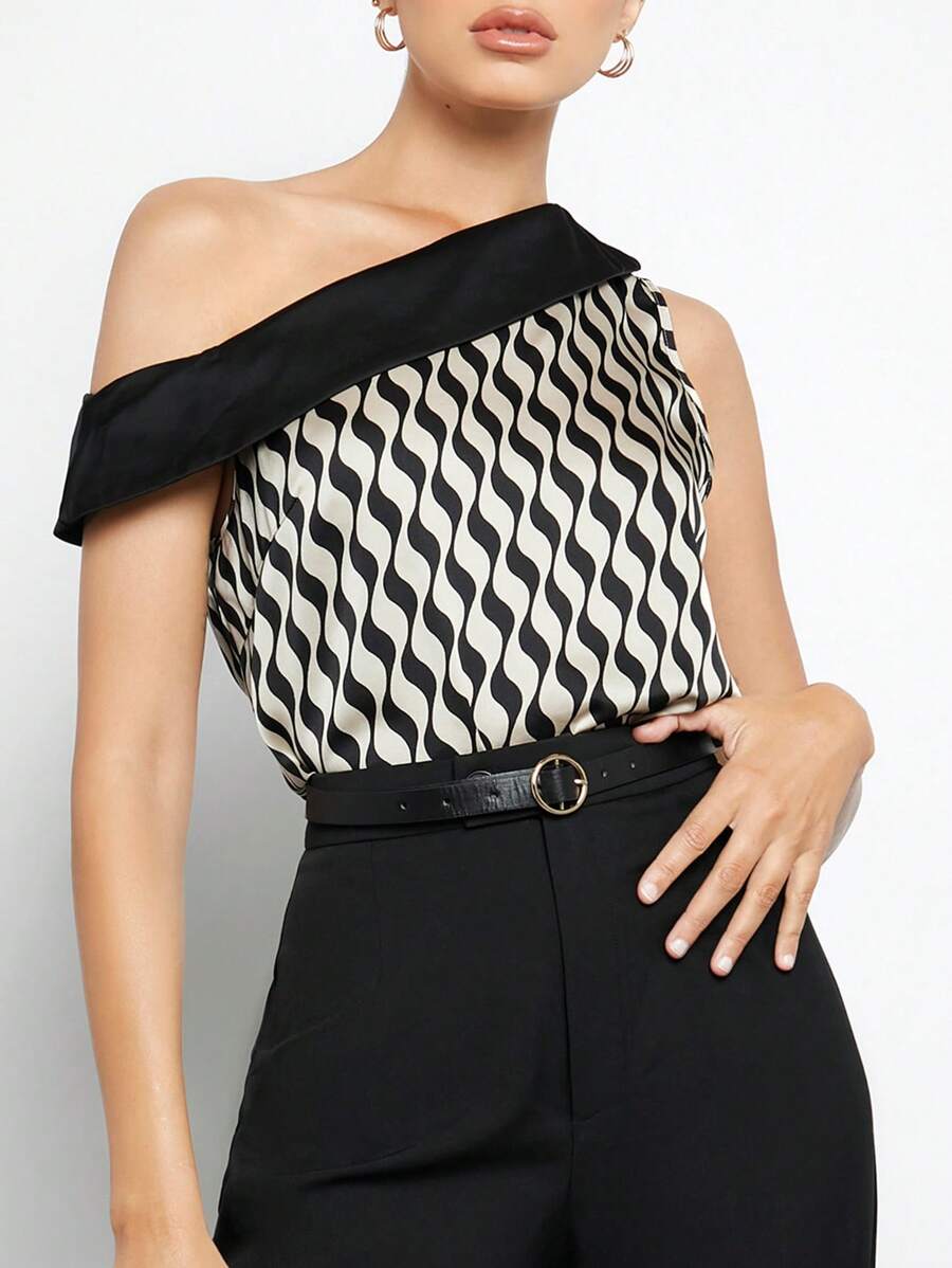 BizChic 不對稱領幾何印花上衣