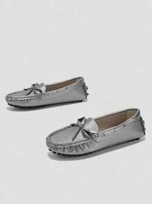 Mujer con diseño de lazo de color metálico de litchi en relieve Mocasines planos , atractivo plata Zapatos planos - Gris - Ver 3