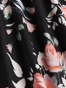 SHEIN Unity Plus Floral Print Flare Skirt - Black - View 7