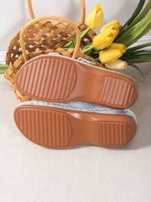 NỮ Kim loại Đồ trang trí khóa Dép Wedge Slide , Duyên dáng Mùa hè Dép xăng đan - Bạc - Xem 3