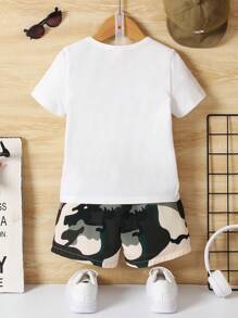 SHEIN Kleinkind Jungen T-Shirt mit Buchstabengrafik und Shorts mit Camo Print - Verschiedenfarbig - Übersicht 2