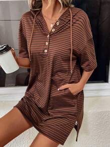 SHEIN LUNE 條紋印花落肩袖抽繩連帽半紐扣開襟T恤連衣裙 - 彩色 - 查看 3