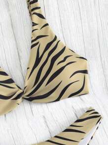 SHEIN Zebra Striped Twist Front Bikini Set For Summer Beach