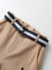 SHEIN 2 件儿童男童休闲时尚拼布刺绣马装饰长袖上衣和裤子（配腰带），适合外出、旅行、派对、度假、时尚装扮 - 彩色 - 查看 3