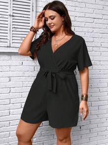 SHEIN Holidaya 大碼交疊領腰帶連身短褲 - 黑色 - 查看 4