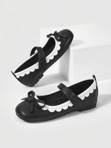 女孩蝴蝶結裝飾貝殼邊方頭公主瑪麗珍平底鞋適用於戶外 - 黑與白 - 查看 7