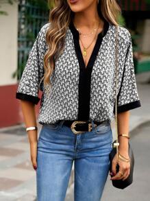 SHEIN LUNE 滿版印花缺口領蝙蝠袖襯衫 - 白色 - 查看 3