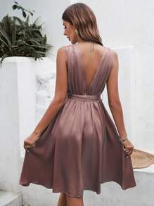 SHEIN Frenchy Solid Belted Satin Dress