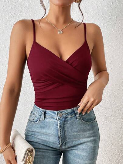 SHEIN Frenchy Einteiliger Body In Roter Farbe Mit Enganliegenden Trägern Und Wickeloptik