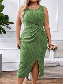 Calvaya Plus Twist Front Split Thigh Dress - Green - View 4