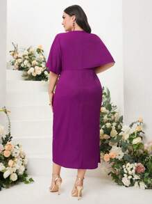Modelyn Plus Solid Wrap Knot Side Dress - Red Violet - View 2