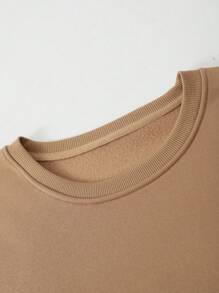 SHEIN EZwear 大碼書和印花加絨內裏運動衫 - 棕色 - 查看 3