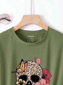SHEIN EZwear Talla grande Camiseta de cráneo con con estampado floral