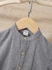 SHEIN 男小童短袖小立領寬鬆休閒襯衫帶半開門襟 - 灰色 - 查看 6