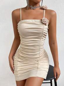 SHEIN Allurite Vestido ajustado de tirantes flor estéreo fruncido - Albaricoque - Ver 5