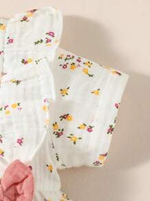 Souflis Souflis Newborn Baby Girl Ditsy Floral Bow Front Ruffle Trim Romper - White - View 6
