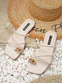 女士金属装饰交叉绑带平底凉鞋，时尚夏季人字拖 - 米色 - 查看 5