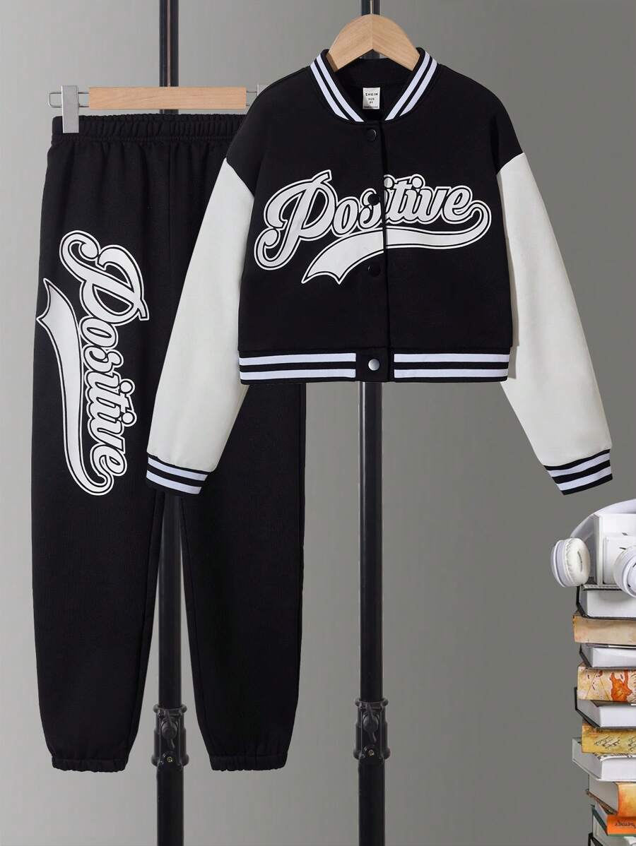 SHEIN Cô gái Tween Đồ họa Chữ cái Hai âm Thả vai Áo khoác Đại học & Quần nỉ - Đen và trắng - Xem 1