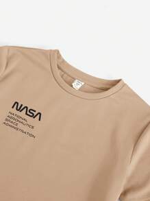 SHEIN cậu bé mười hai Đồ họa Khẩu hiệu Áo thun & Eo dây rút Quần short - Màu Khaki - Xem 3