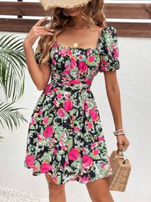 SHEIN Frenchy 滿版印花方領泡泡袖連衣裙 - 彩色 - 查看 4