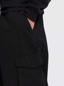 Manfinity Hypemode Men's Loose Fit Cargo Pants With Flap Pockets, Side Drawstring Waist - Black - View 4