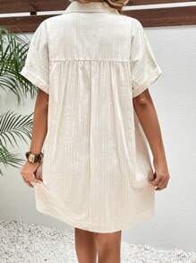 SHEIN Frenchy 素色前紐扣襯衫連衣裙不附腰帶 - 米色 - 查看 6