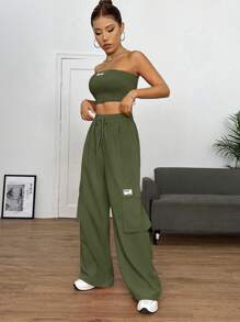 SHEIN EZwear con parche de letra Top bandeau & Pantalones cargo - Verde militar - Ver 4