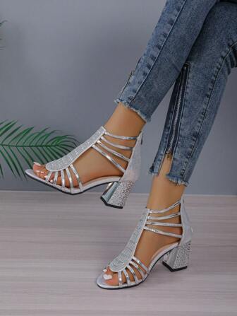 Kvinnor Sten Dekorationer Sandaler med Tjock Klack , Glamourös Party Sandaler med ankelband