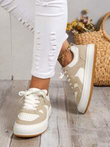 女士雙色前綁帶板鞋,運動戶外休閒鞋 - 白色 - 查看 4