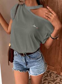 SHEIN Frenchy 愛心和字母圖案肩部挖空T恤 - 深灰色 - 查看 6