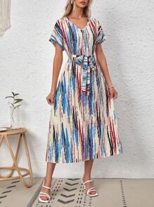 SHEIN VCAY 筆刷圖案蝙蝠袖繫腰帶連衣裙 - 彩色 - 查看 3