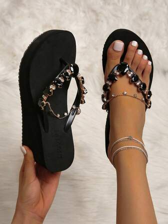 新款女性涼鞋帶坡跟跟合適的適用於戶外,海灘穿戴,厚下裝,高跟鞋和拖鞋