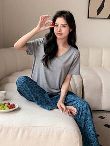 DAZY Áo phông trơn & In hoa Quần - Nhiều màu - Xem 4