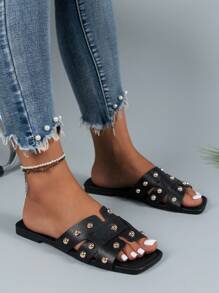 Fashionable Black Flat Sandals For Women, Perfect For Party, Vacation, Spring, Summer, Fall & Winter, With Versatile Weaved & Studs Design And Open Toe Stylish Look