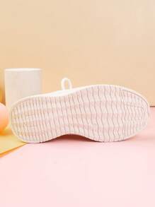 孩子們白色透氣針織防滑競技鞋適用於男孩和女孩