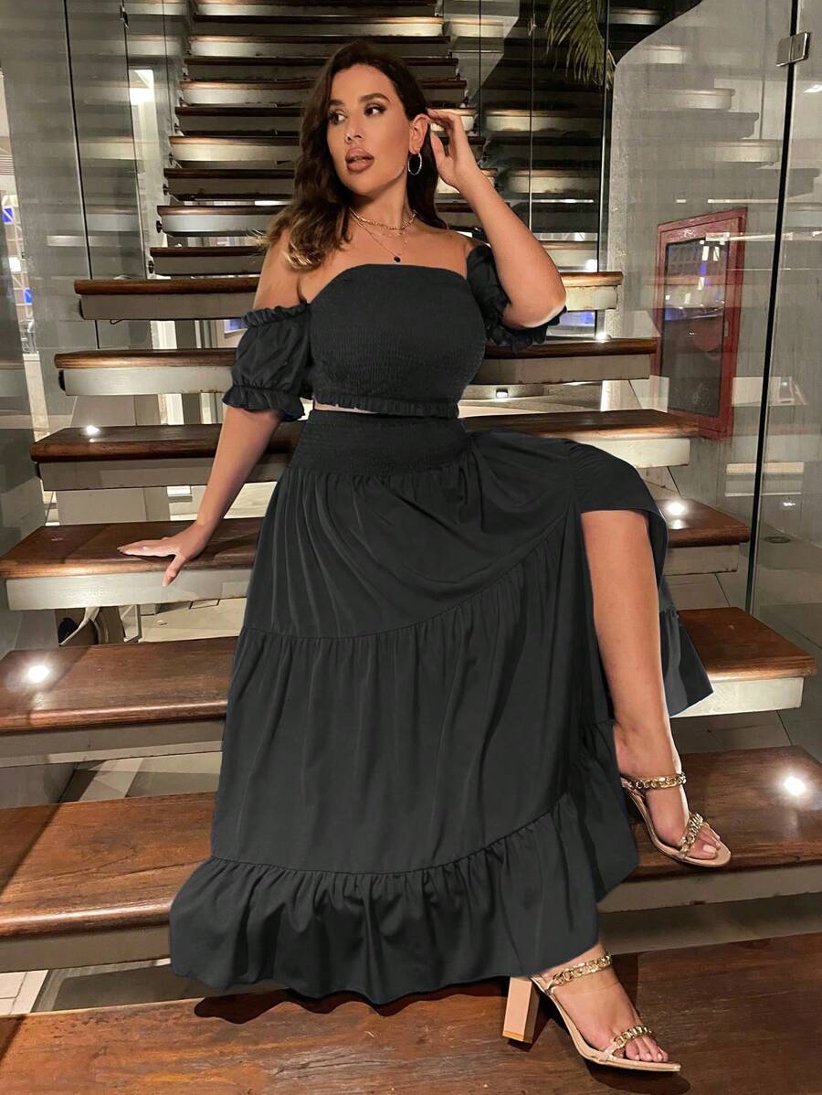 SHEIN LUNE Plus Off Shoulder Crop Top & Ruffle Hem Skirt