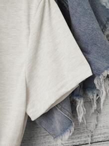 SHEIN LUNE Cattle And Letter Graphic Tee - Beige - View 3